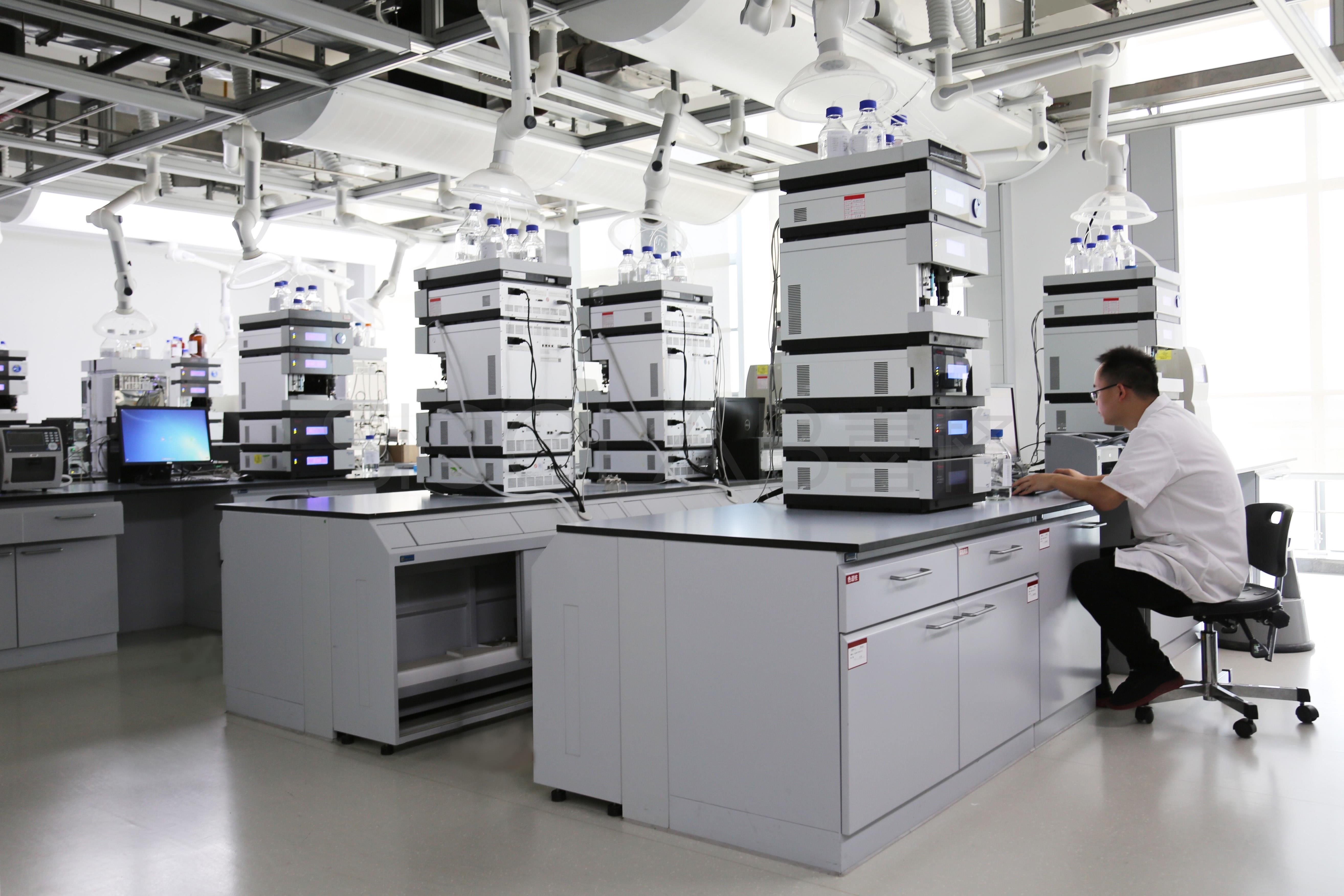 實(shí)驗(yàn)室水電氣系統(tǒng)施工